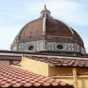 Michelangelo al Duomo - Bufalini Apartments Florence
